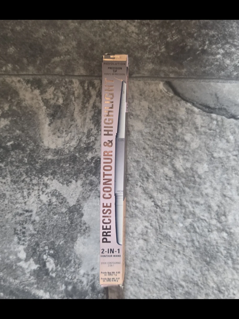 Makeup Revolution 2-in-1 Precise Contour & Highlight Dual-Ended Stick In Medium